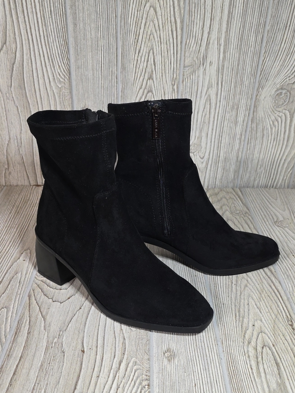 Anne Klein Astrid Black Faux Suede Ankle Boots Womens Size 7
